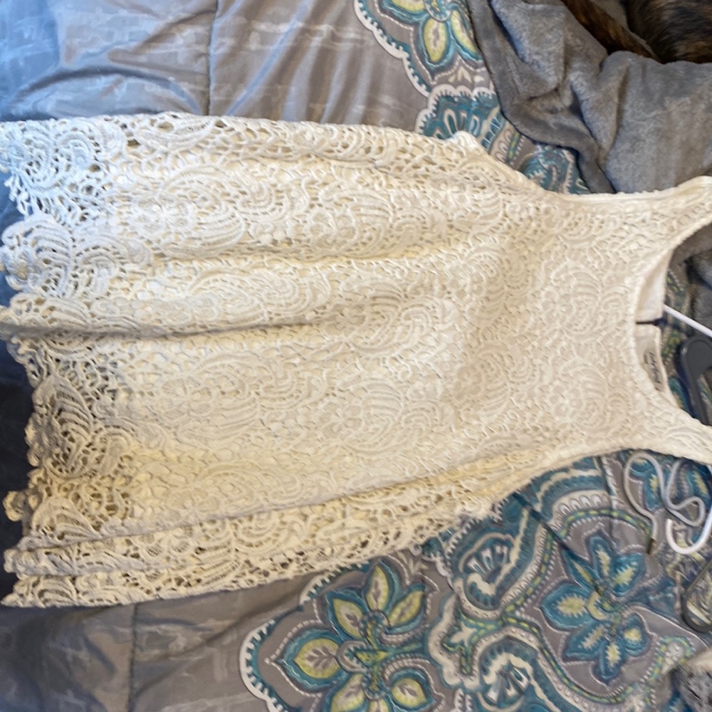 white tank